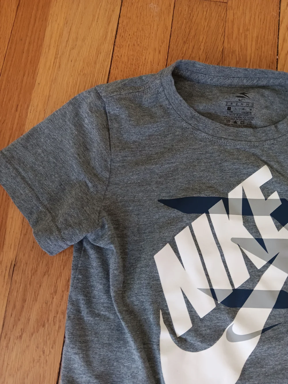 Nike three short